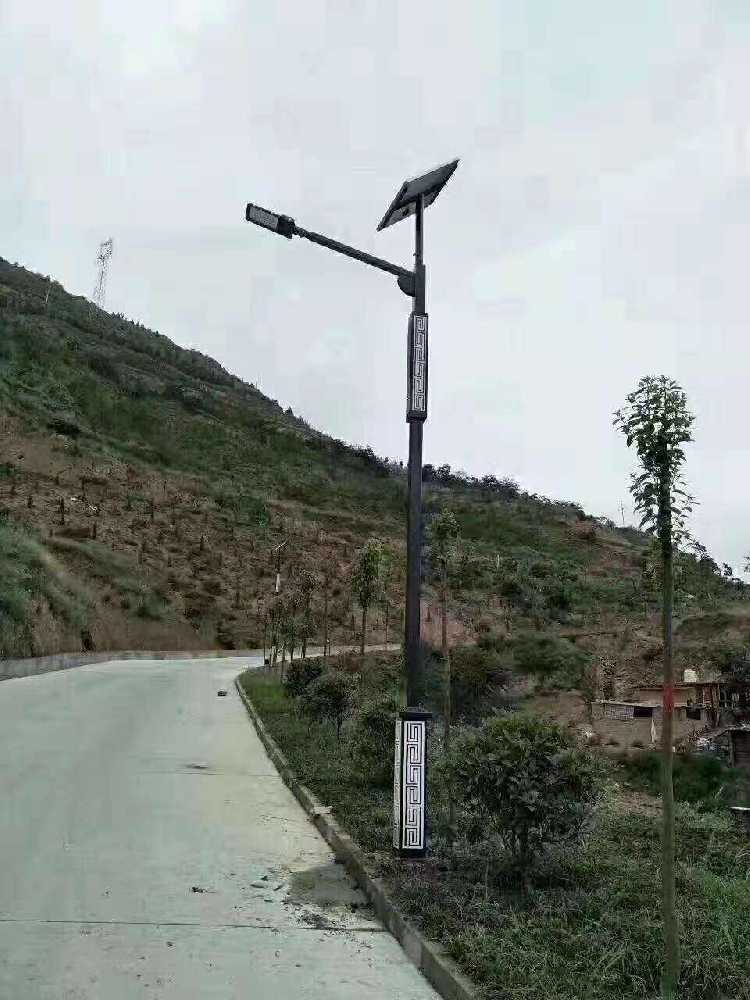 鹿寨县仿古太阳能路灯